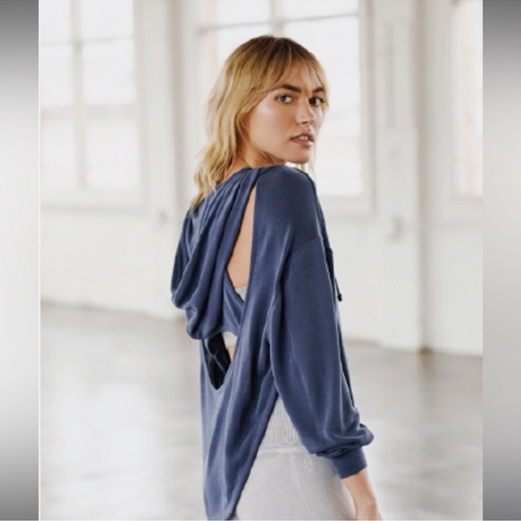 NWT Free People Movement Back Into It Hoodie - Picture 4 of 6